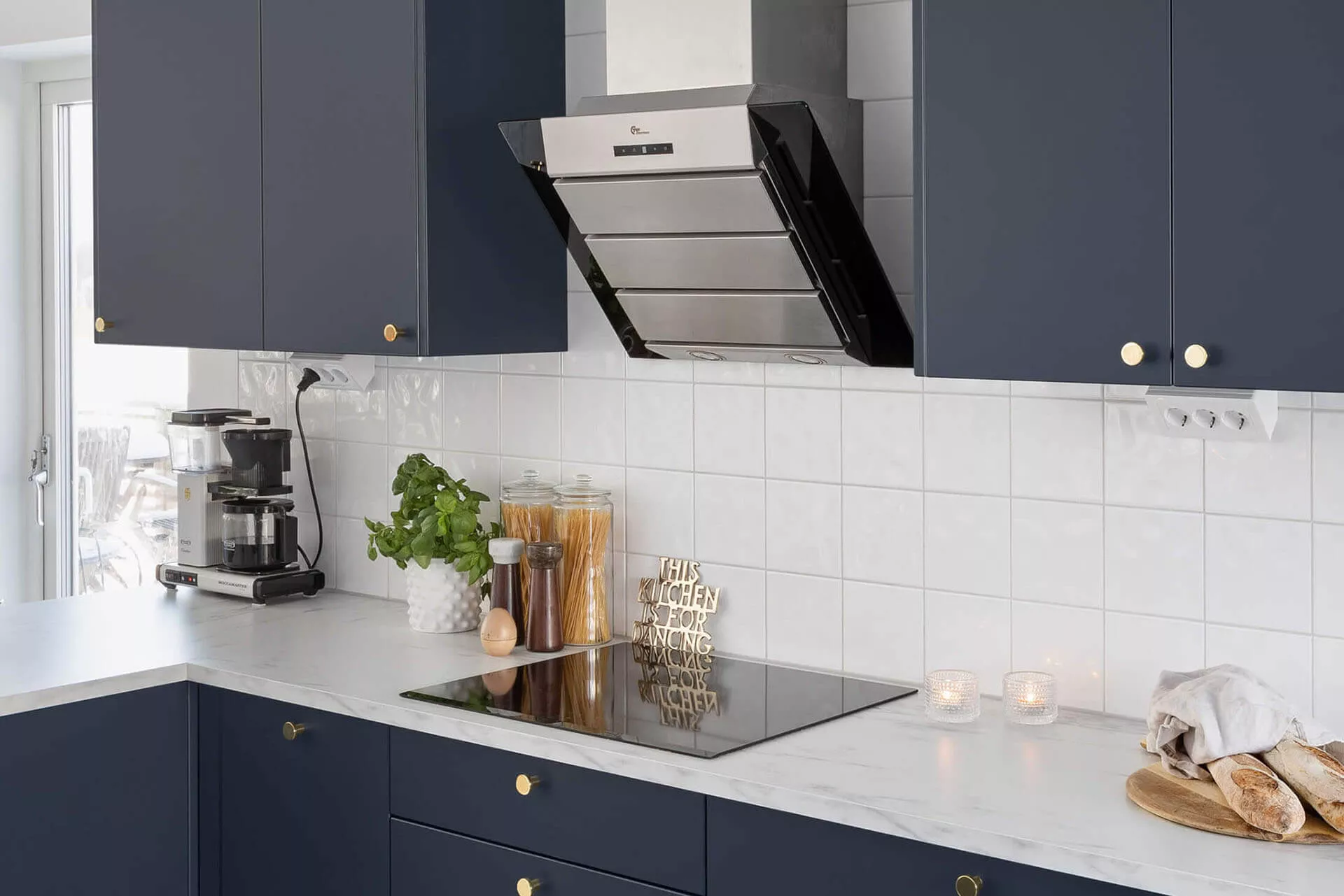 Prisvärt kök efter renovering.