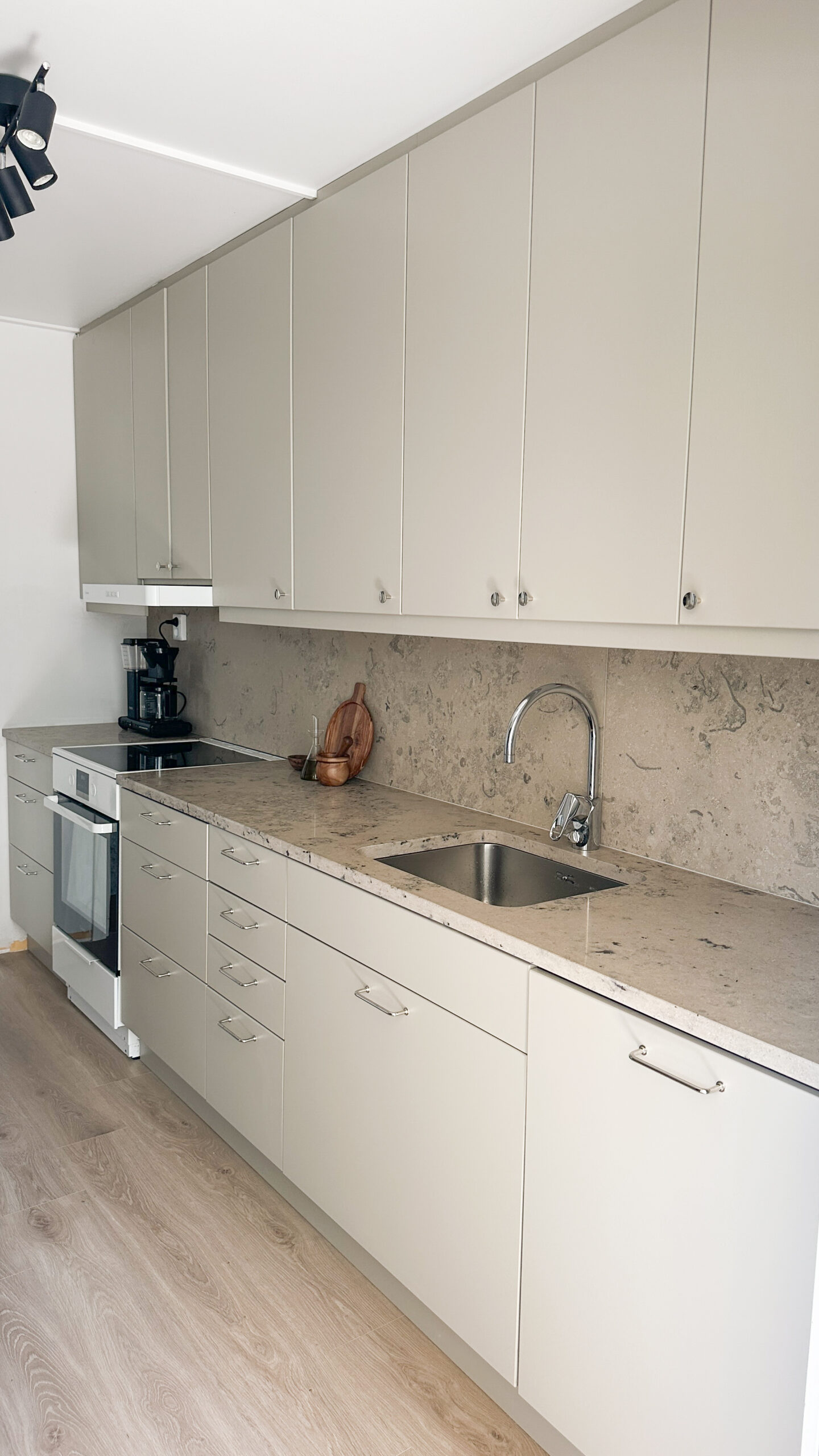 Prisvärt kök efter renovering.